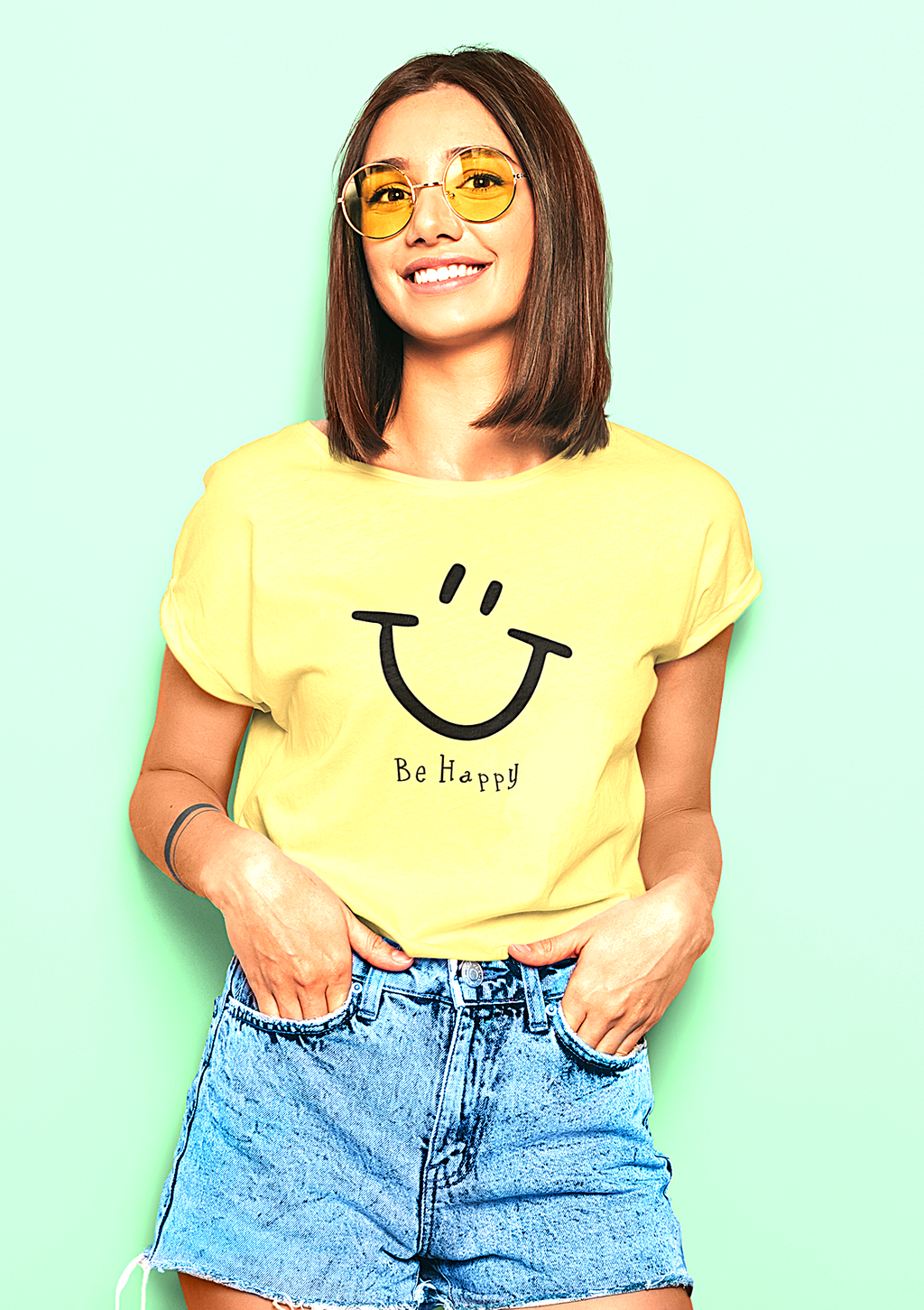 'Be Happy' Crewneck T-shirt