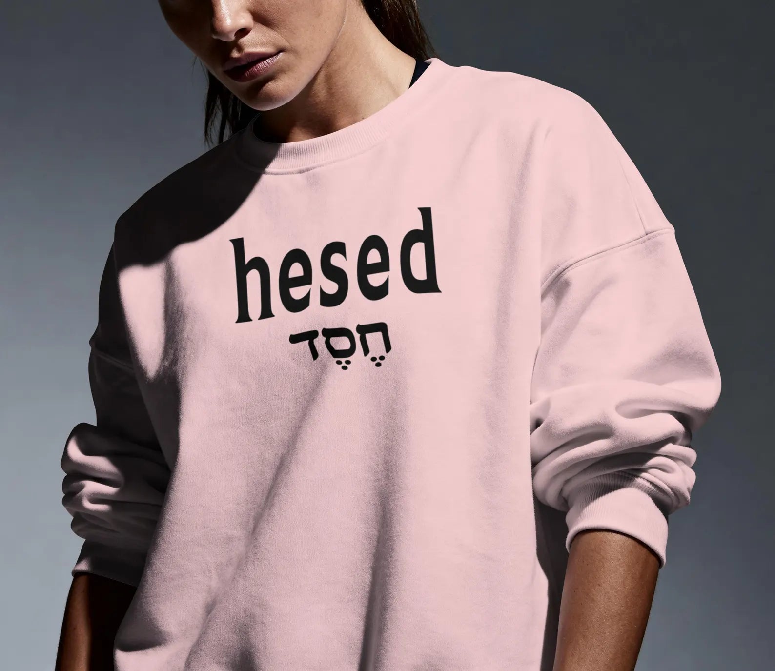 Hesed Crewneck