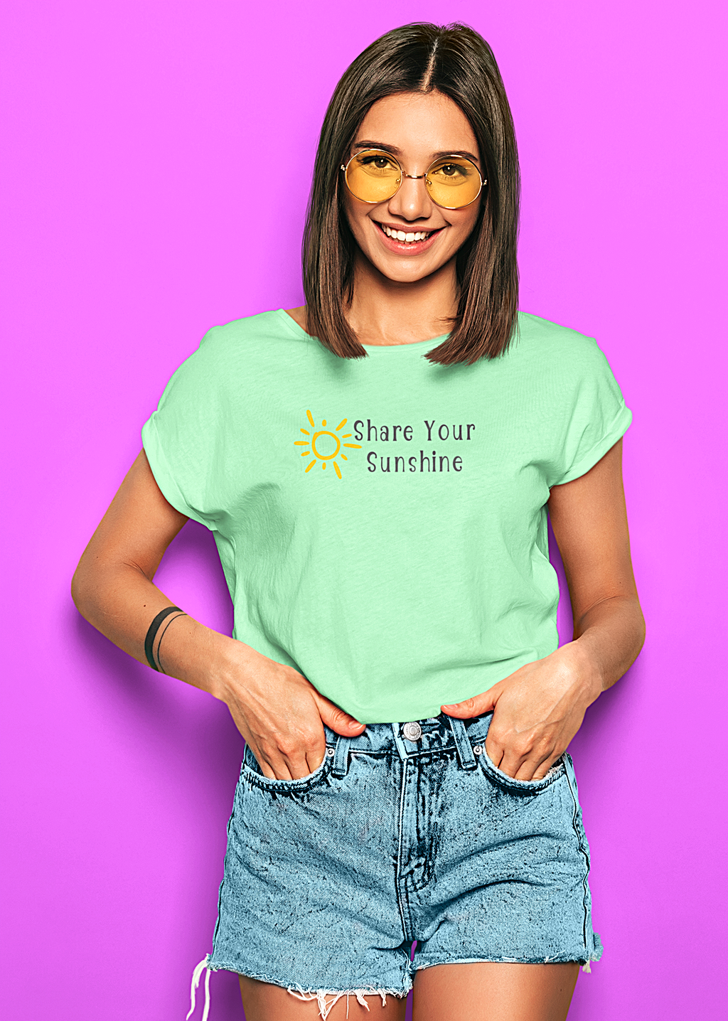 'Share your Sunshine' Crewneck T-shirt